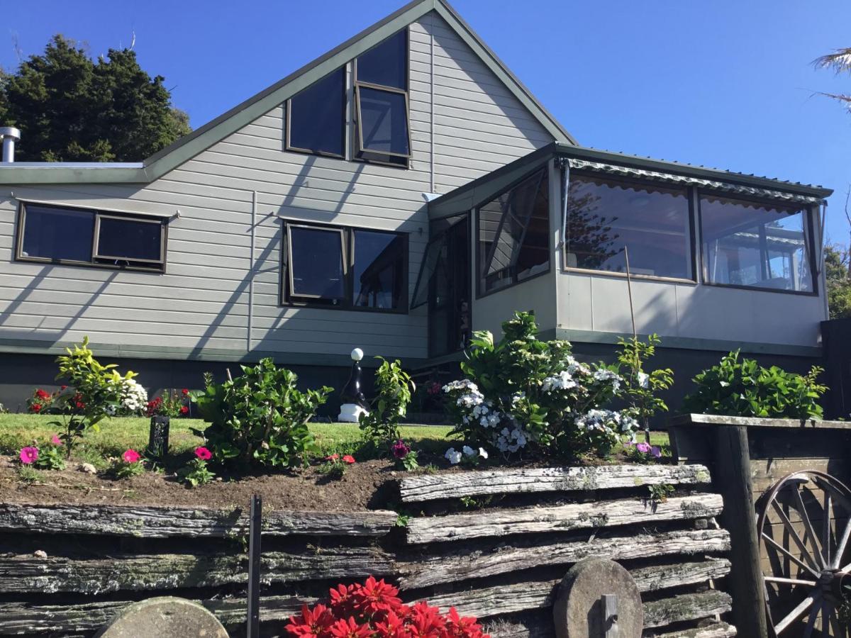 Te Kopuru Norfolk Gardens Bed And Breakfast المظهر الخارجي الصورة