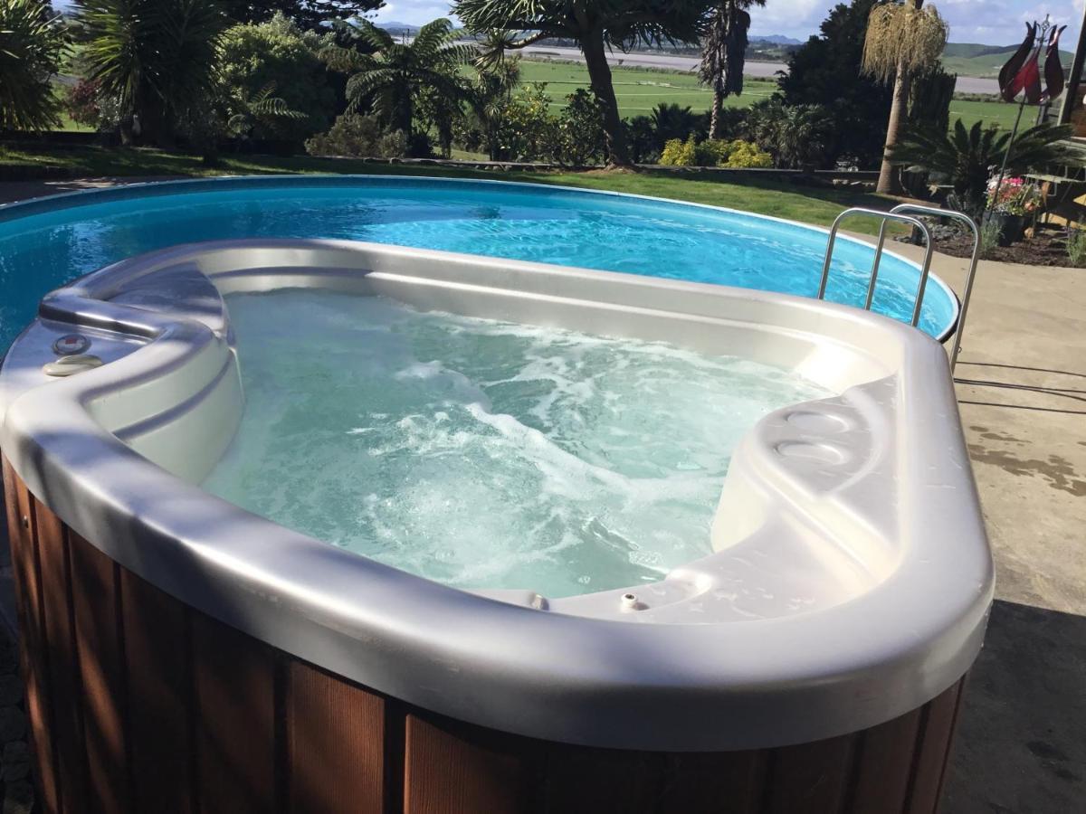 Te Kopuru Norfolk Gardens Bed And Breakfast المظهر الخارجي الصورة