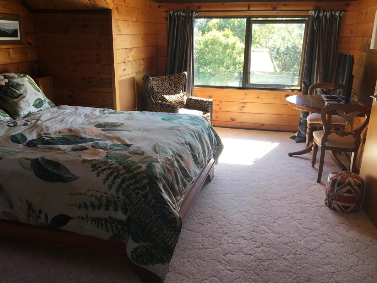 Te Kopuru Norfolk Gardens Bed And Breakfast المظهر الخارجي الصورة